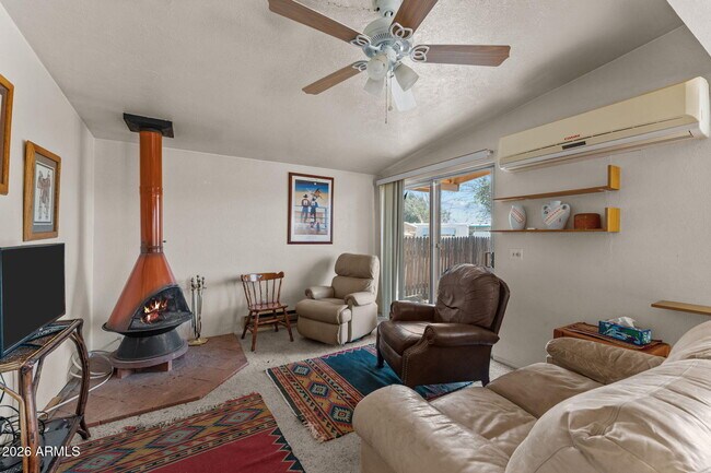 Foto del edificio - 757 Oleander St