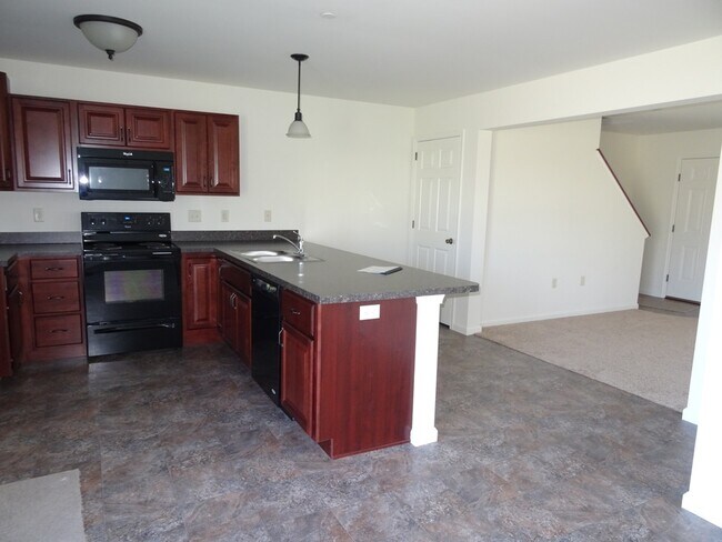Building Photo - 248 Limestone Dr