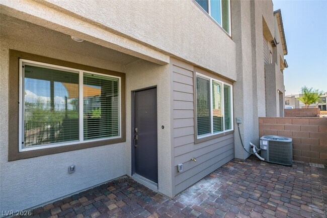 Building Photo - 1031 Valeria Rdg Ln