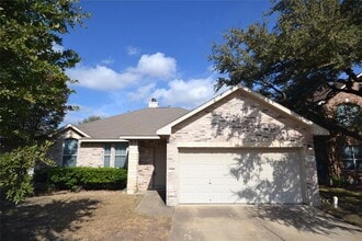 Building Photo - 1501 Encino Dr