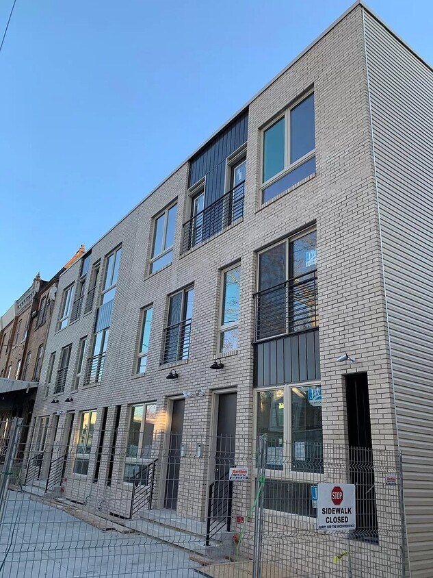 Primary Photo - 5116 Arch St