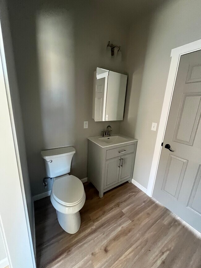 Foto del edificio - 340 E St