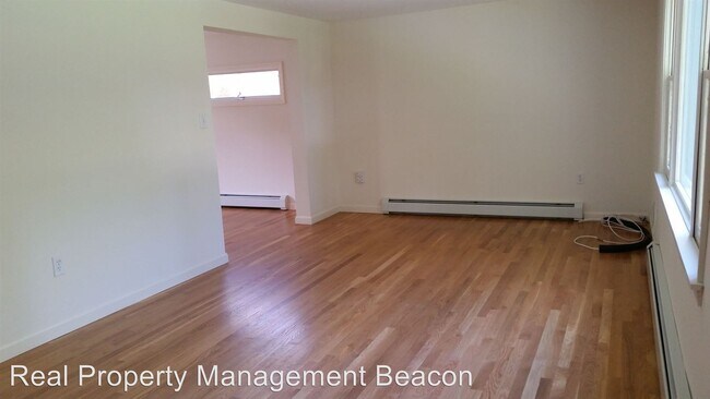 Building Photo - 4 br, 2.5 bath House - 21 Ledyard Ln