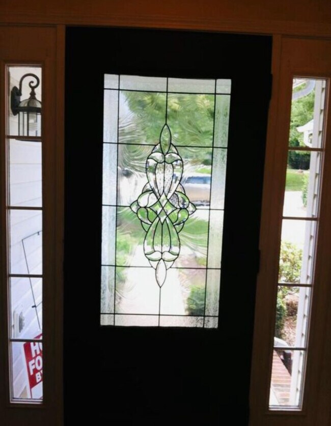 Foto del edificio - 5847 Misty Forest Pl NW