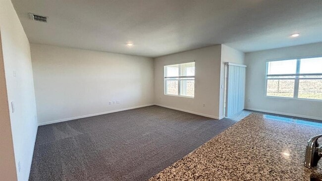 Foto del edificio - 914 Princess Sabal Pt