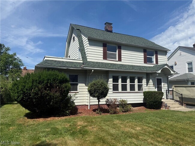 Foto del edificio - 3012 Albion Rd