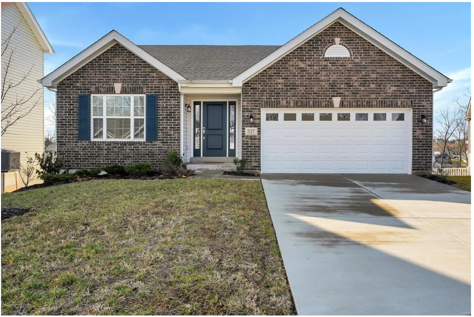 Primary Photo - 527 Brookside Forest Ct