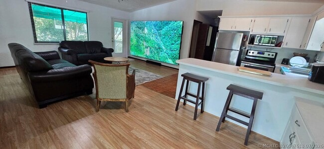 Building Photo - 410 Coconut Dr