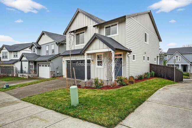 Foto del edificio - Modern 3BD | 2.5 BA Happy Valley Home On Corner Lot!