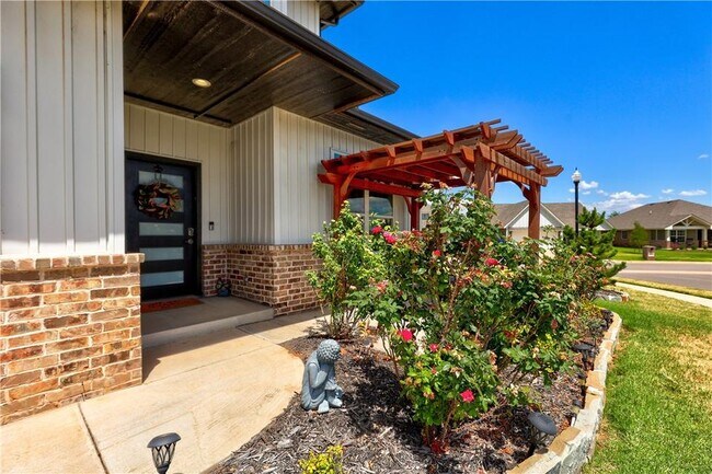 Foto del edificio - 12921 Firerock Cir