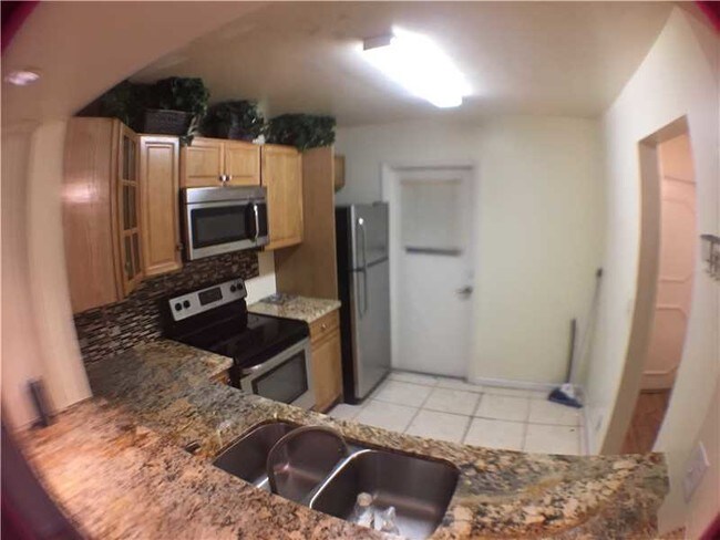 Foto del edificio - 5790 Stirling Rd