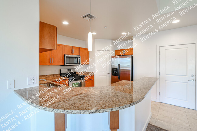 Foto del edificio - Beautiful Northshore Condo on Tempe Town L...