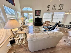Building Photo - 397 Nettles Blvd