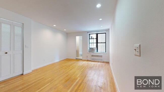 Foto del edificio - 30 Charlton St