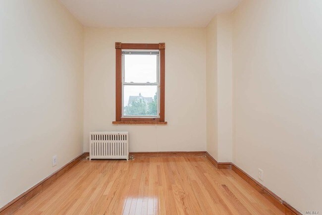 Foto del edificio - 148-16 11th Ave