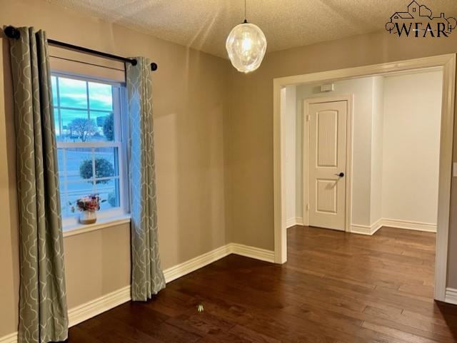 Building Photo - 3028 Barrywood Dr