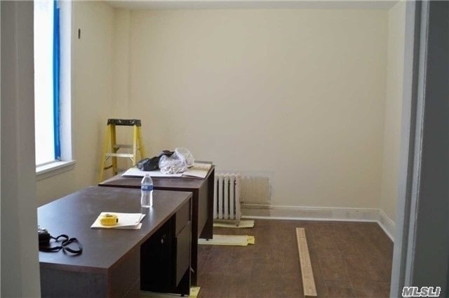 Interior Photo - 86-22 Jamaica Ave