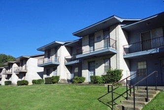 Building Photo - The Pines at 55