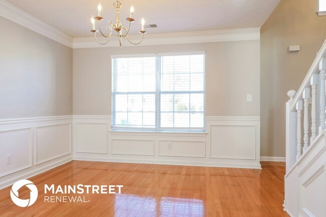 Foto del edificio - 250 Shadowbrooke Dr