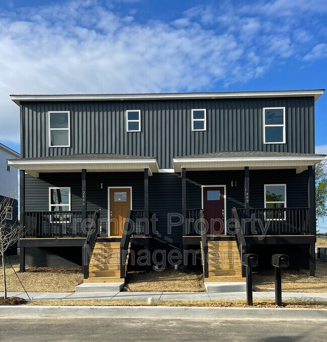 Foto del edificio - 2486 E 21st St
