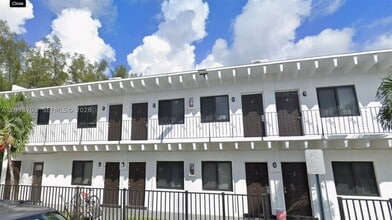 Building Photo - 1405 NW 2nd Ave