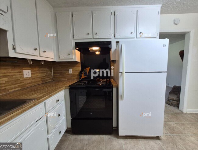 Foto del edificio - 795 Farm Creek Rd NE