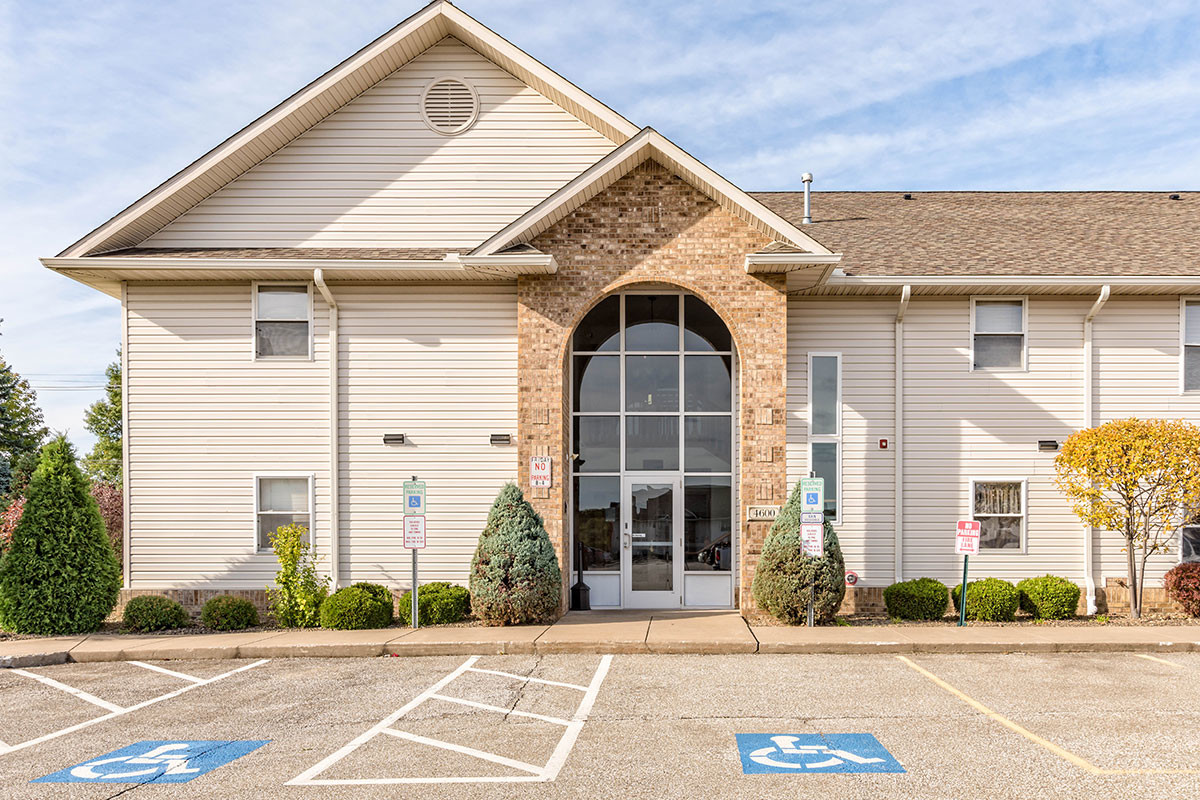 Exterior del edificio - Laurel Springs Apartments