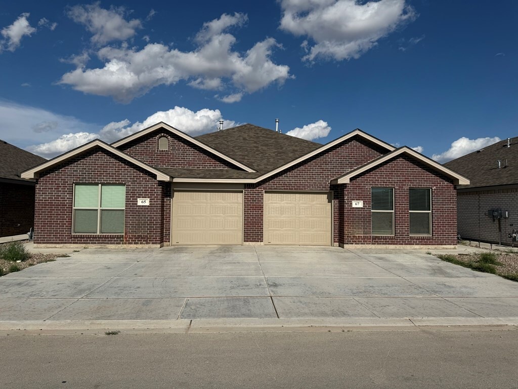 Building Photo - 65 Maverick Dr