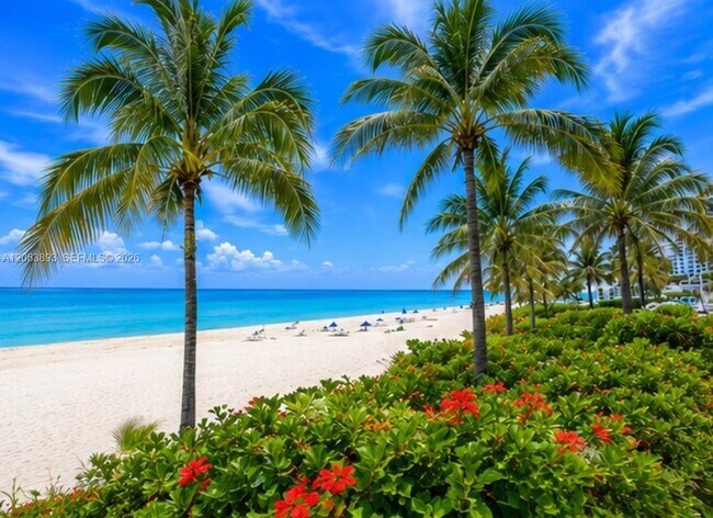 Building Photo - 2030 S Ocean Dr