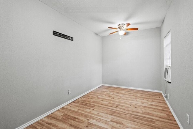 Second Bedroom - 701 W Hull St