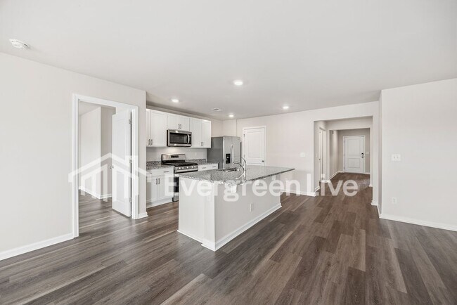 Building Photo - Coming Soon!