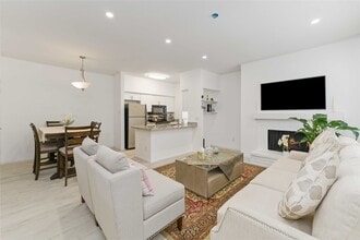 Building Photo - 710 Bering Dr