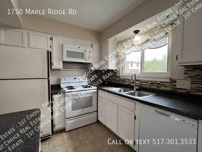 Building Photo - 1750 Maple Ridge Rd