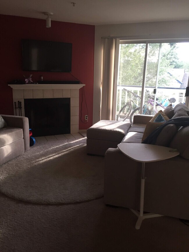 family room and fire place - 5000 Lake Washington Blvd NE