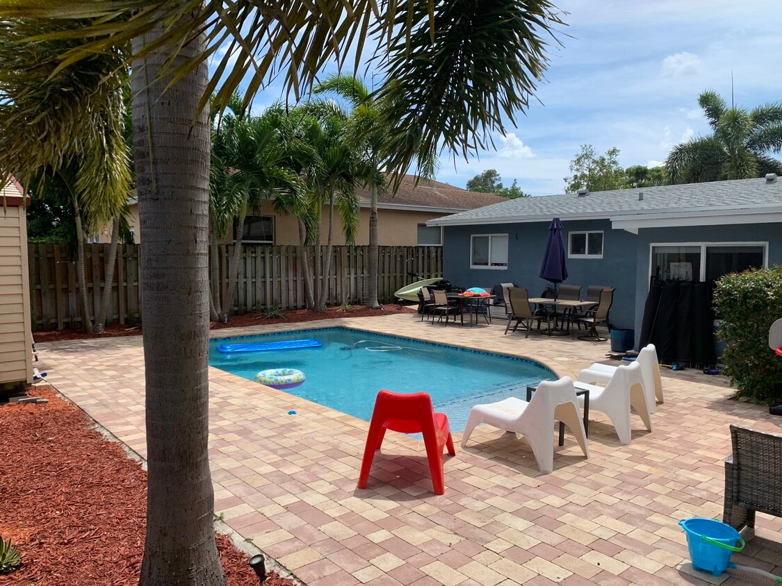 Photo - 5464 NE 2nd Ave (Fort Lauderdale, FL)