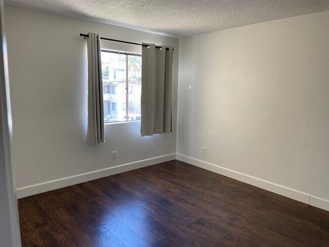 Building Photo - $2,250 - 2 Bed / 2 Bath Condo in La Mesa