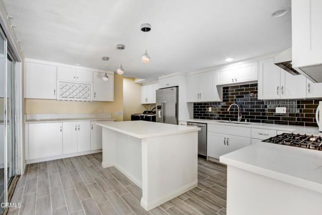 Foto del edificio - 5379 Godbey Dr