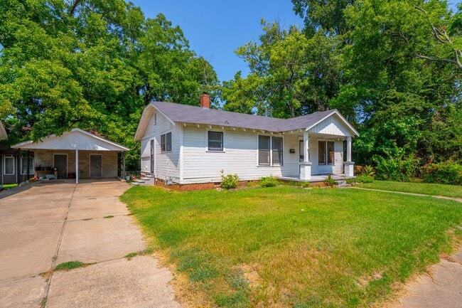 Building Photo - Updated 2 bedroom home in Central Little Rock