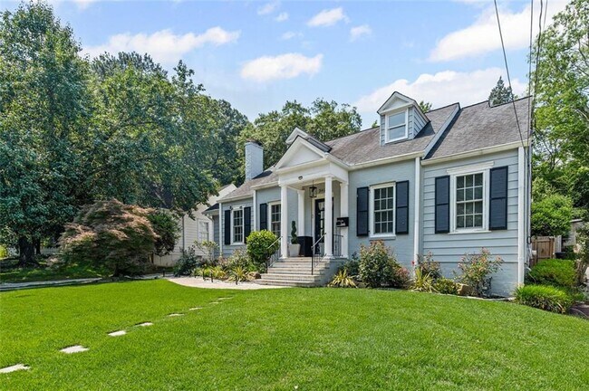 Foto del edificio - 346 Redland Rd NW