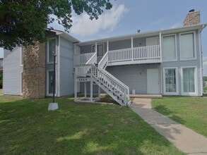 Building Photo - 3960 N Garland Cir