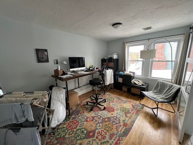 Foto del edificio - 34 Crawford Rd