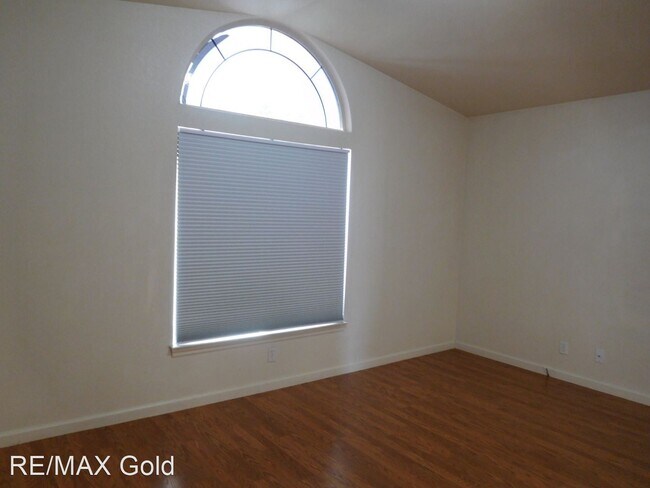 Building Photo - 3 br, 2 bath House - 842 Randell Drive