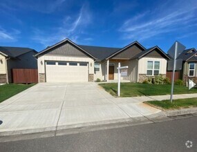 Building Photo - 1706 NW 22nd Ave