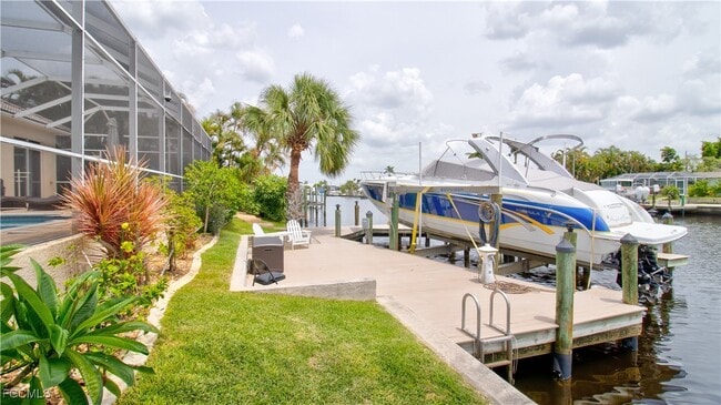 Building Photo - 1924 Savona Pkwy