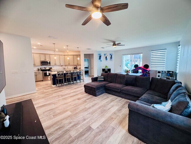 Building Photo - 1611 Orsi Pl