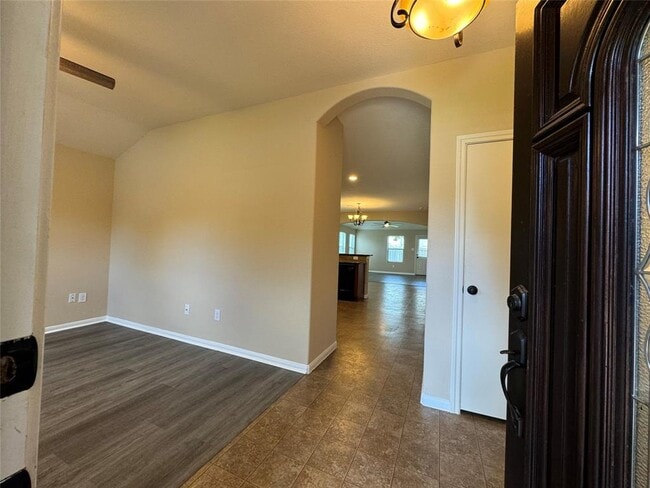 Building Photo - 6 Heritage Oaks Dr