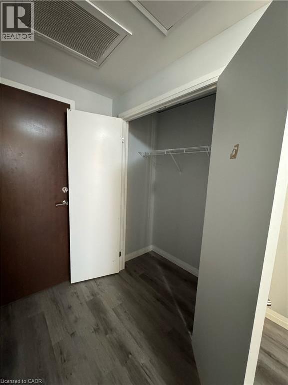 Building Photo - 108 Garment St