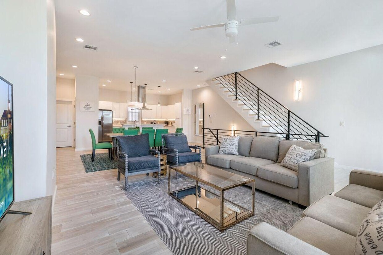 Foto principal - 3717 Bienville St