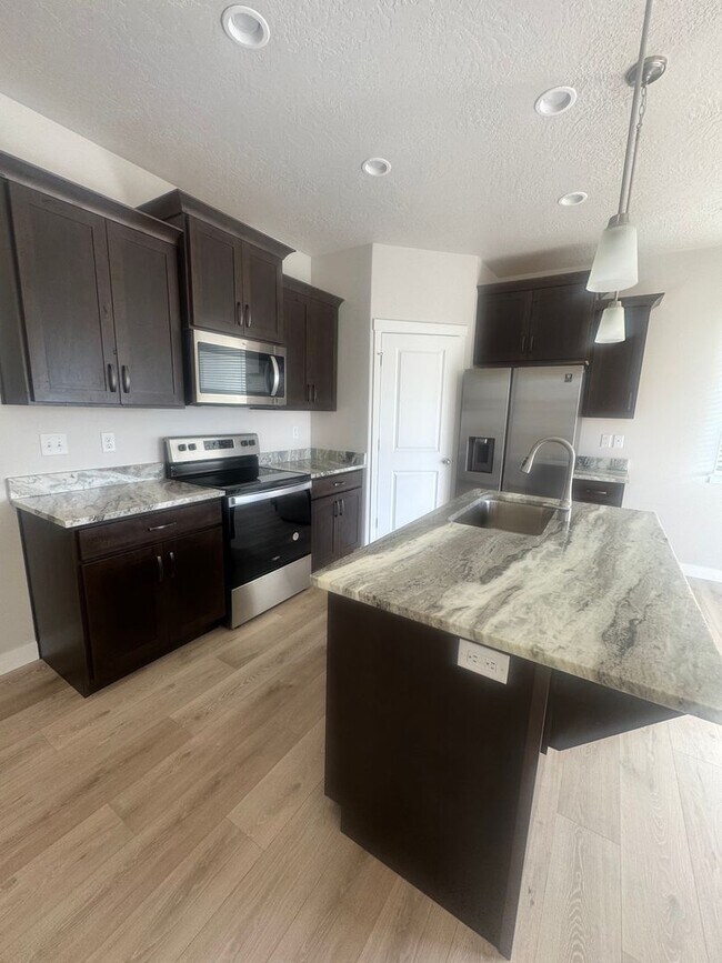 Foto del edificio - Beautiful Lehi Townhome for rent!