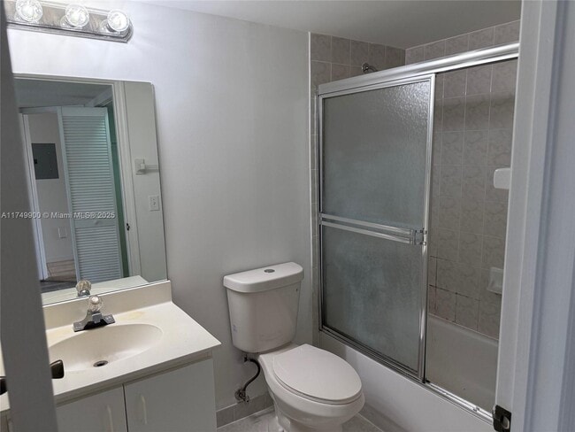 Foto del edificio - 13120 SW 64th Ter